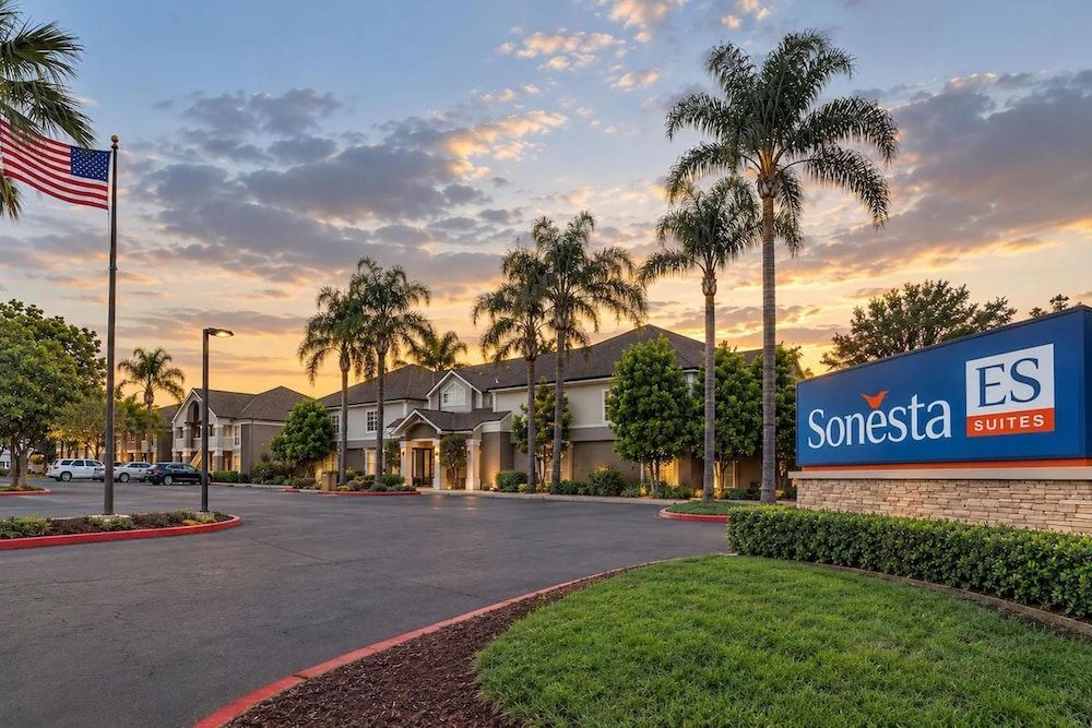 Sonesta ES Suites San Jose - Airport 1