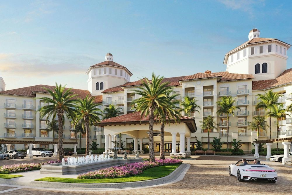 The Ritz-Carlton Naples, Tiburon 1