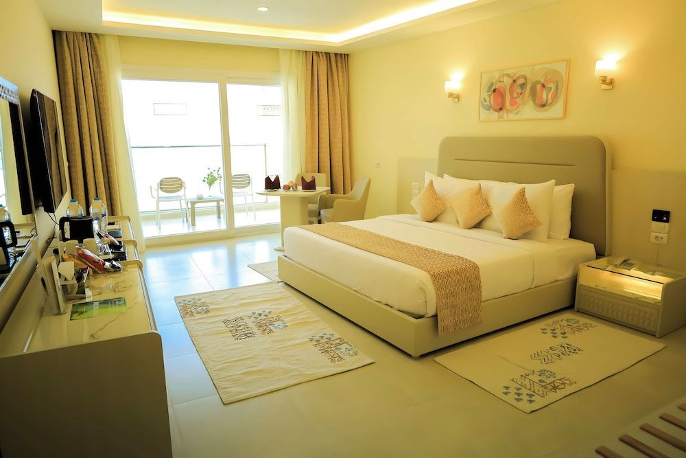 Concorde Moreen Beach Resort 1