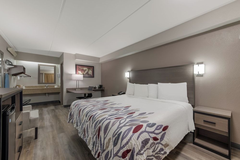 Red Roof Inn Hickory 1