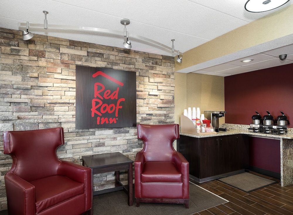 Red Roof Inn Toledo - Maumee 2