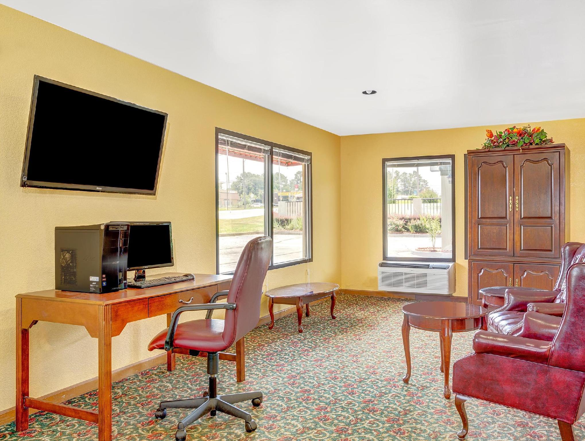 Red Roof Inn Griffin 1