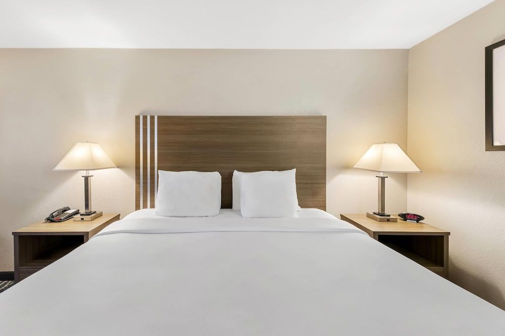 Quality Inn Effingham North 1