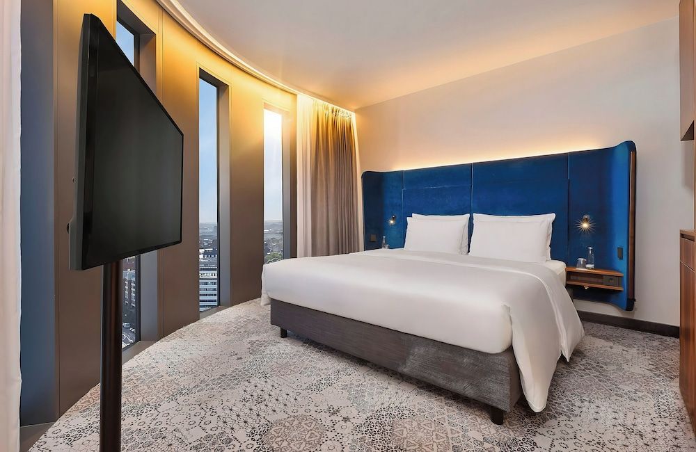 Leonardo Royal Hotel Munich Bavaria Towers 1