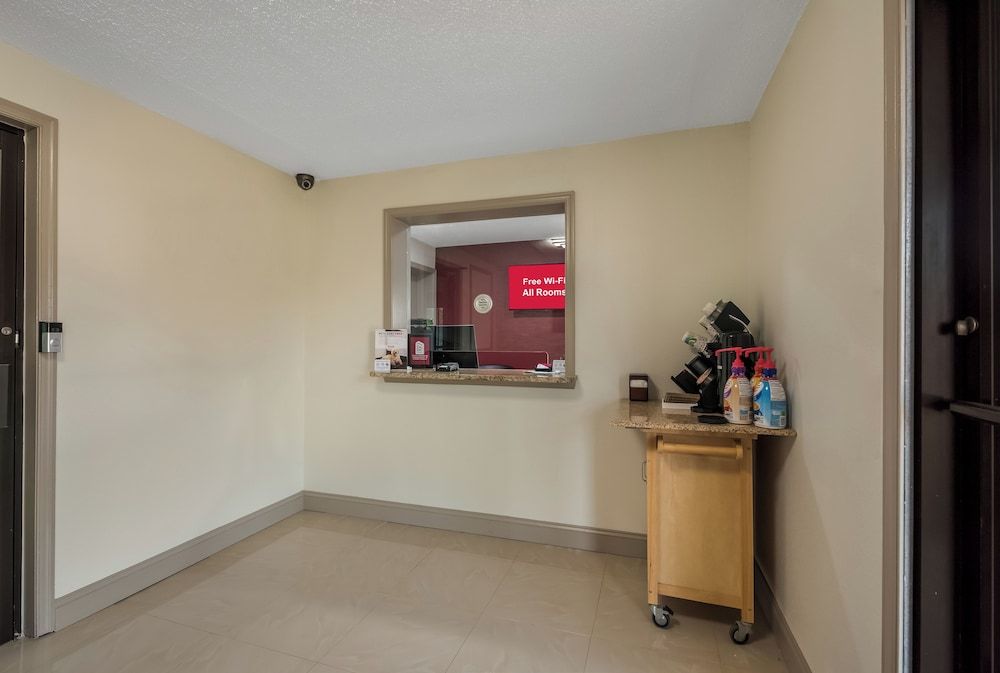 Red Roof Inn & Suites Vineland - Buena 2