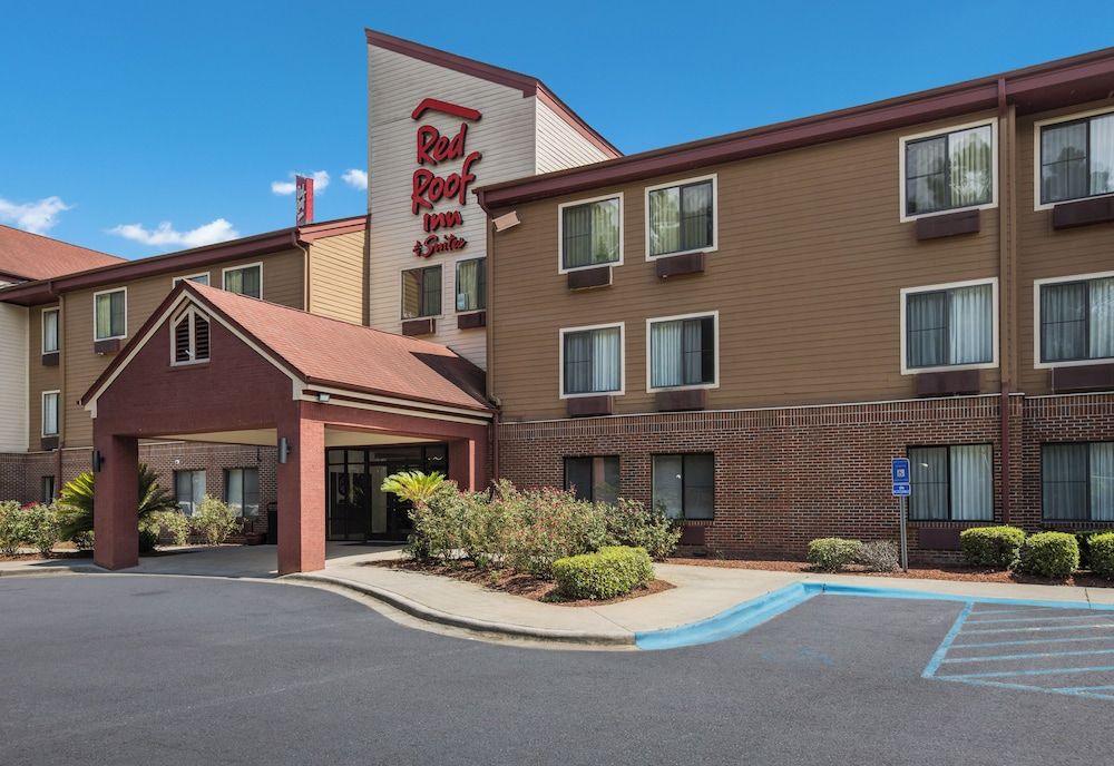 Red Roof Inn & Suites Savannah Airport 1