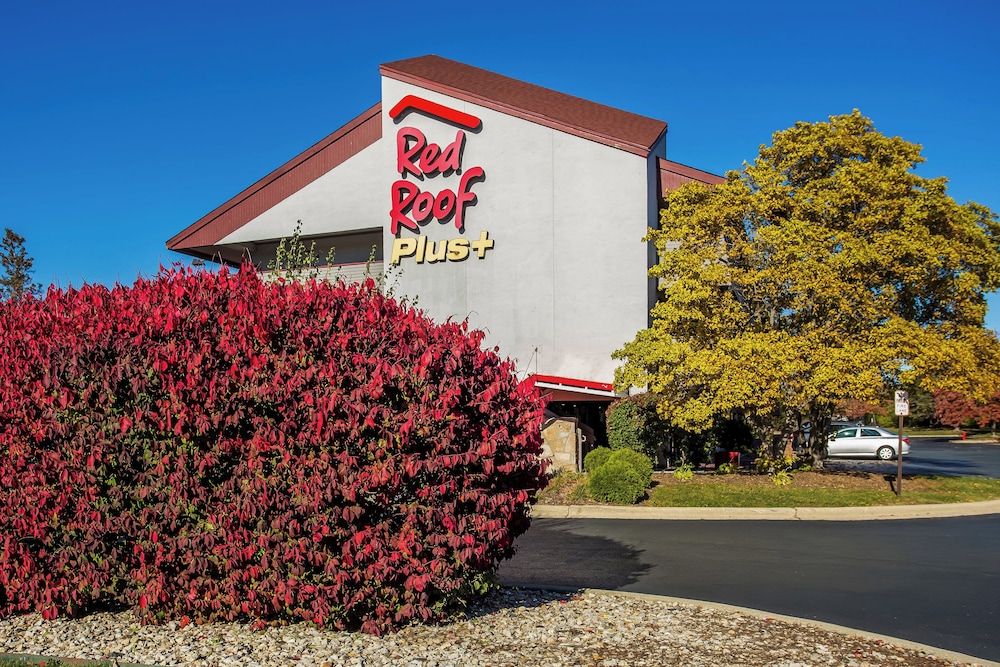 Red Roof Inn PLUS Chicago - Hoffman Estates 1