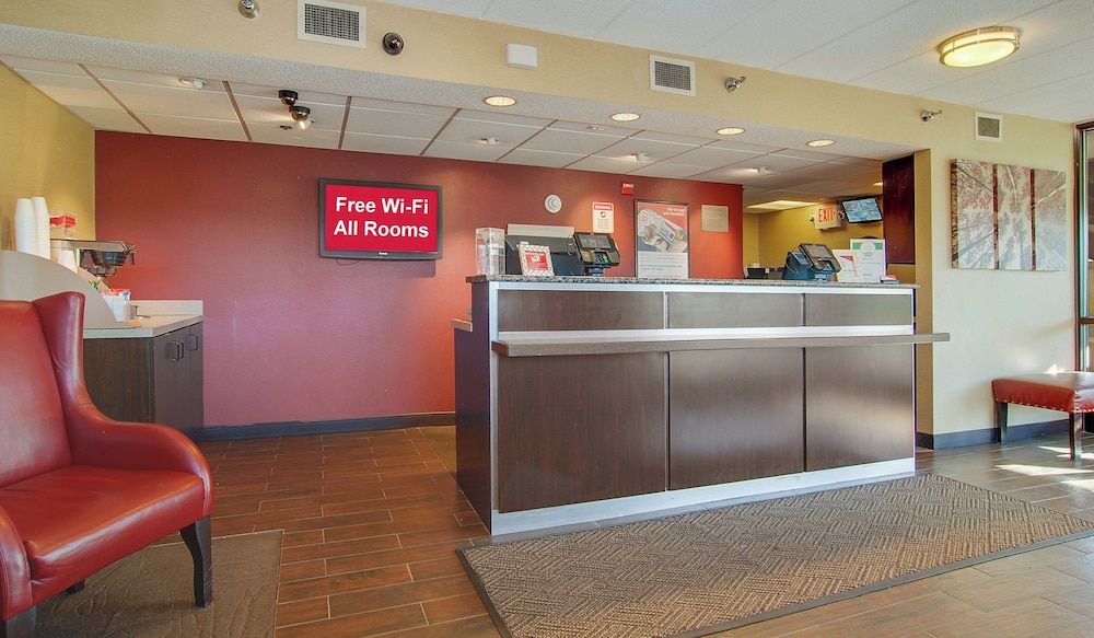 Red Roof Inn Akron 2