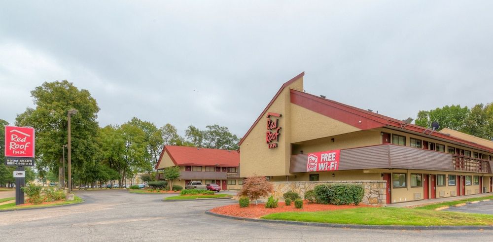 Red Roof Inn Memphis East 1
