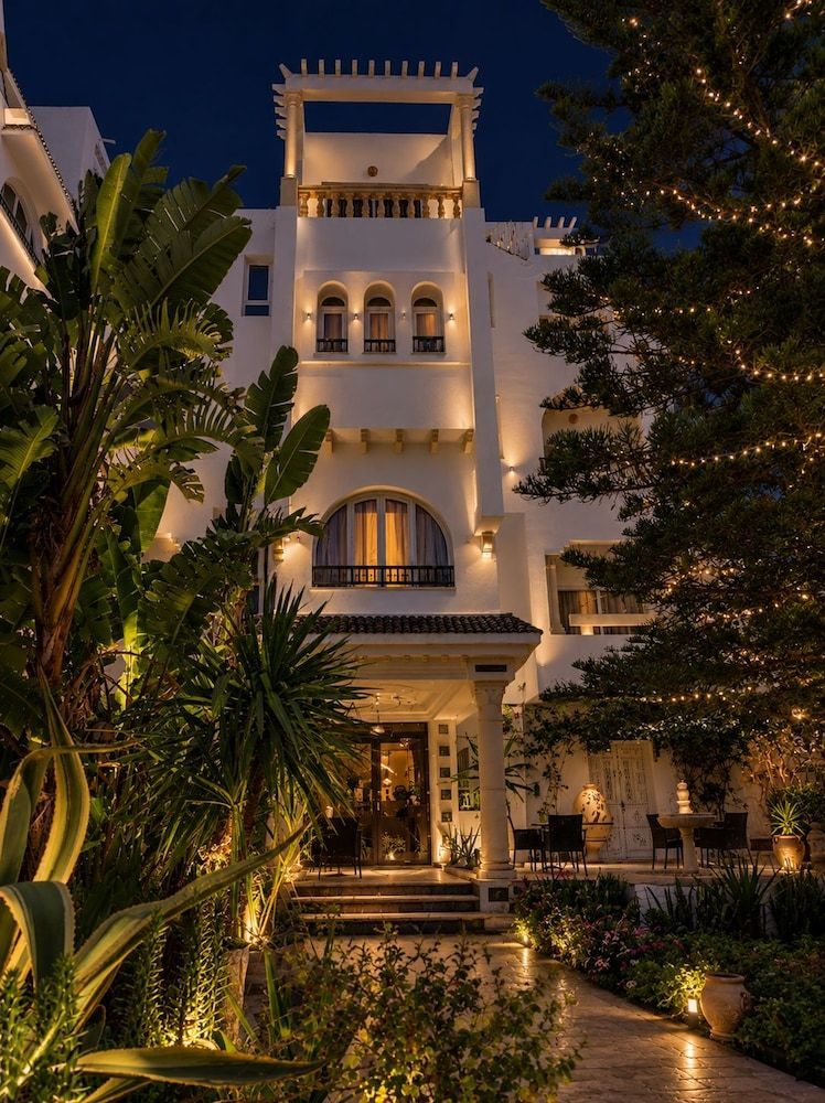 Hôtel Romane 1
