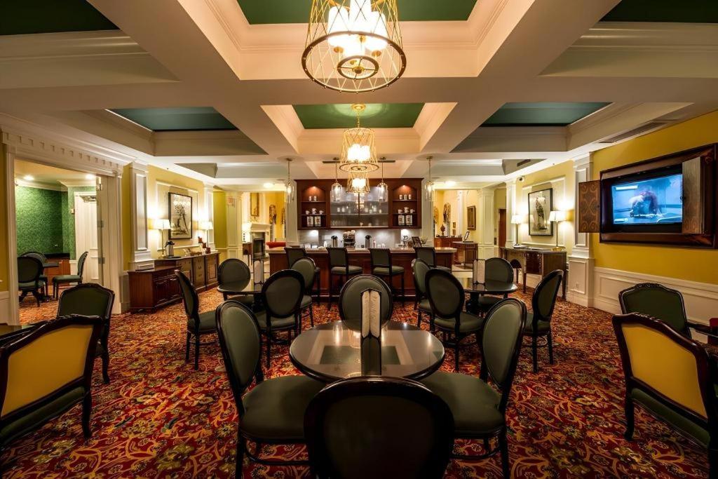 The Capri Inn 1