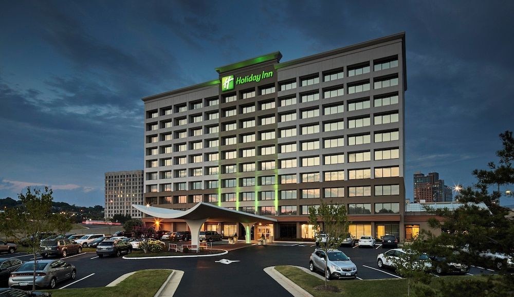 Holiday Inn ALEXANDRIA - CARLYLE by IHG 1