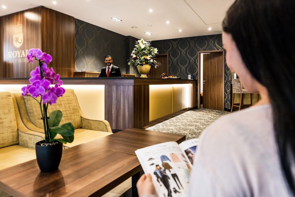 Best Western Plus Royal Suites 1