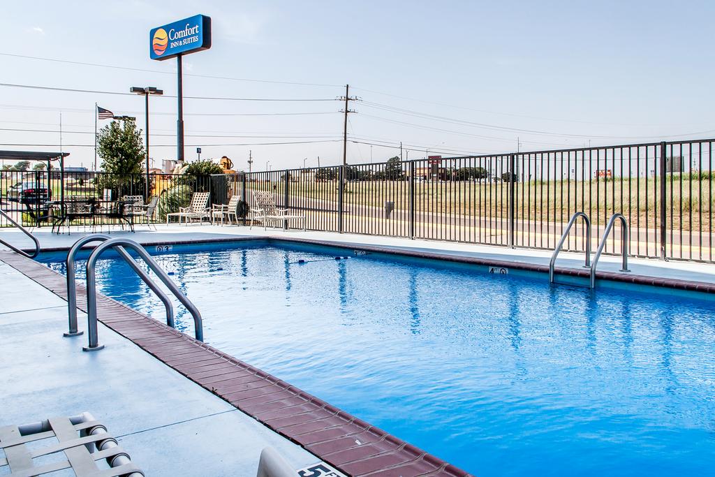 Comfort Inn & Suites Elk City South 2