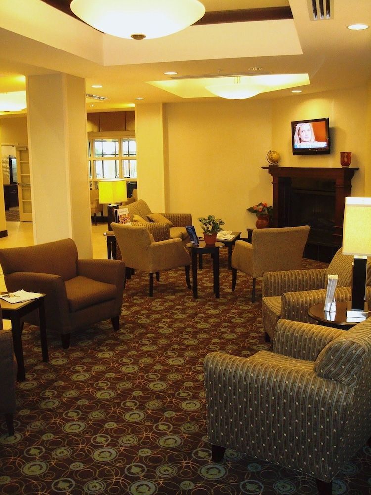 Holiday Inn Express & Suites CLOVIS-FRESNO AREA by IHG 2
