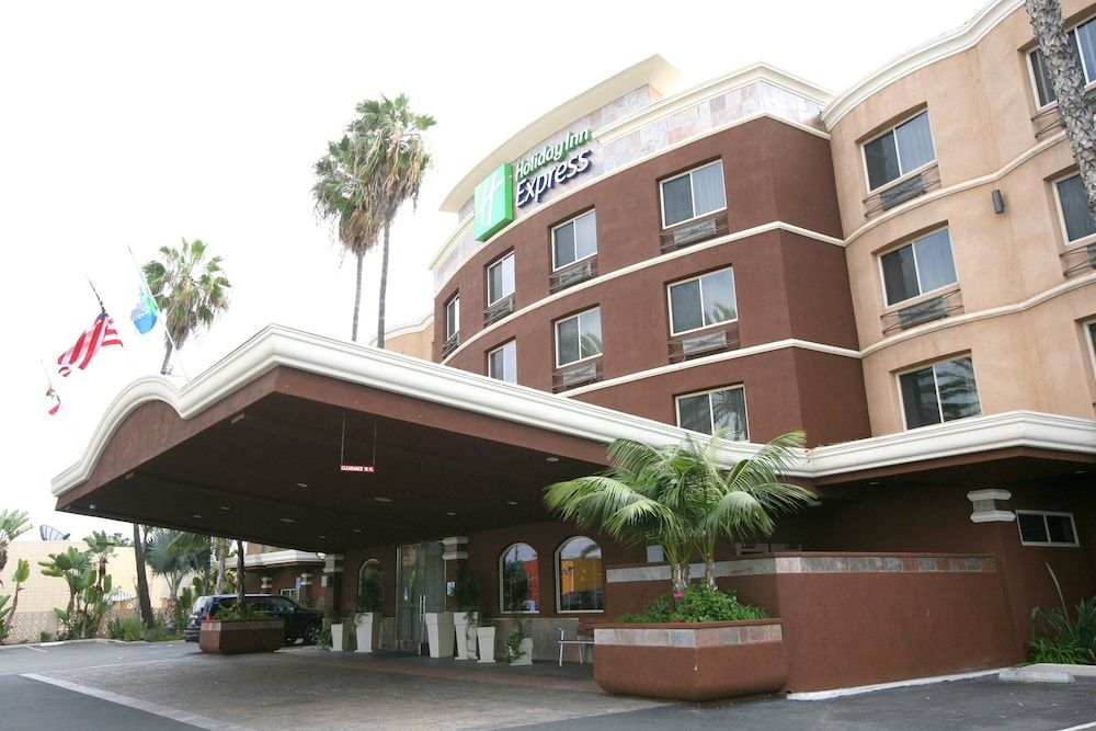 Holiday Inn Express SAN DIEGO SOUTH - CHULA VISTA by IHG 1