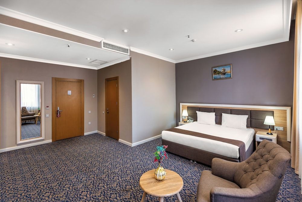 Metro City Hotel Baku 1