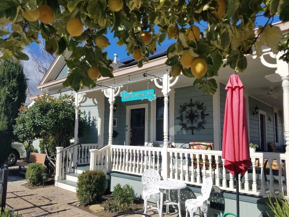 Abbey House Inn 1