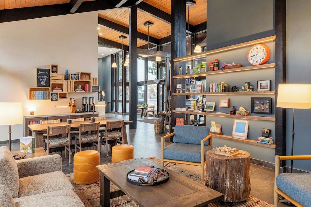 Riverhouse Lodge 2