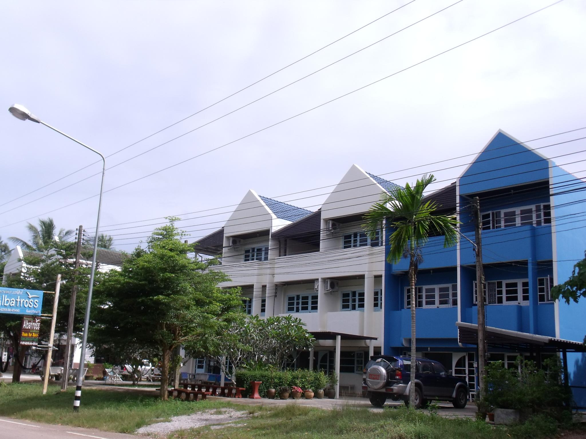 Albatross Guesthouse @ Thungwualaen Beach 1