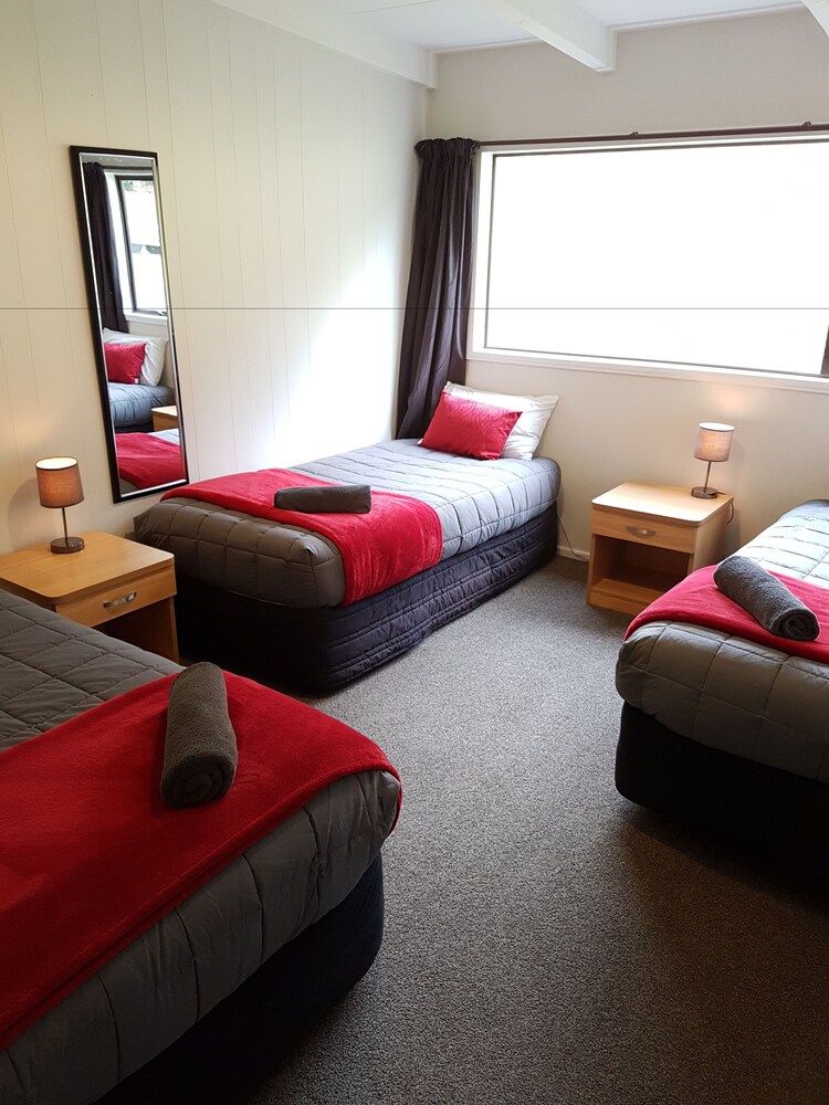 Mt Aspiring Holiday Park 2