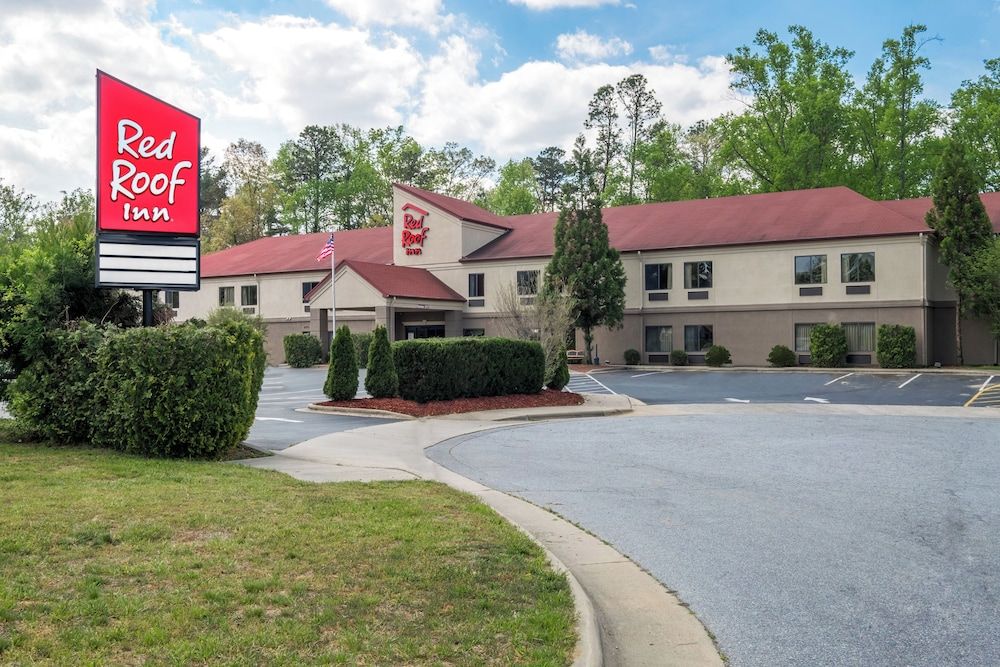 Red Roof Inn Hendersonville 1