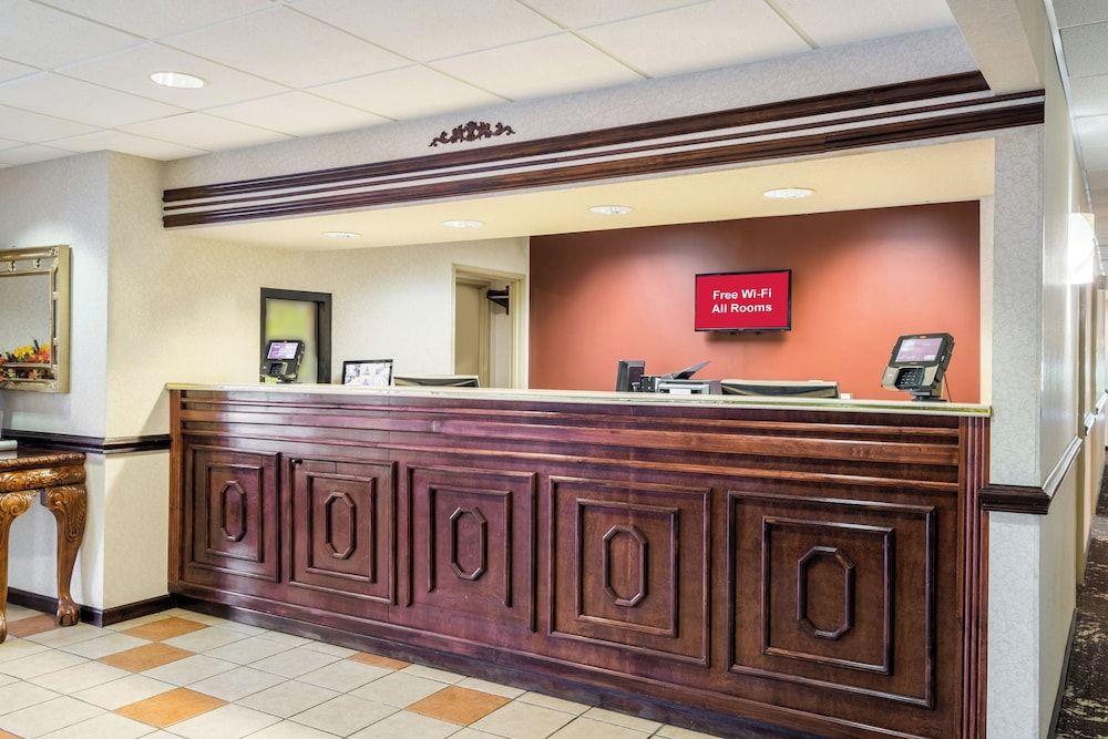 Red Roof Inn Hendersonville 2
