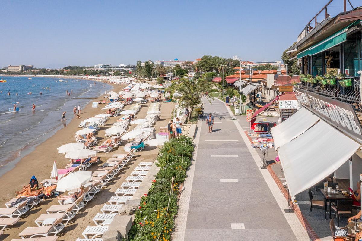 Tropic Beach Club 2
