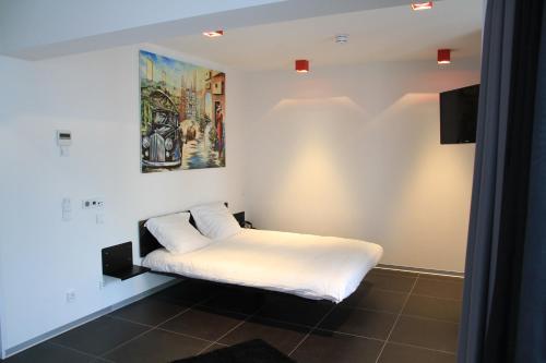 Hotel Grey 1