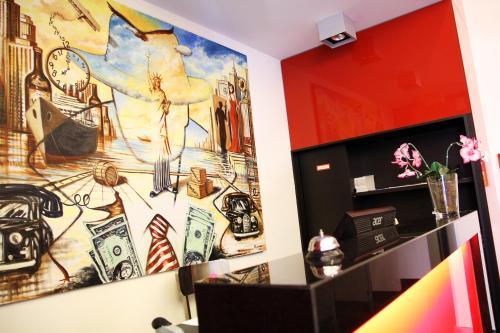 Hotel Grey 2