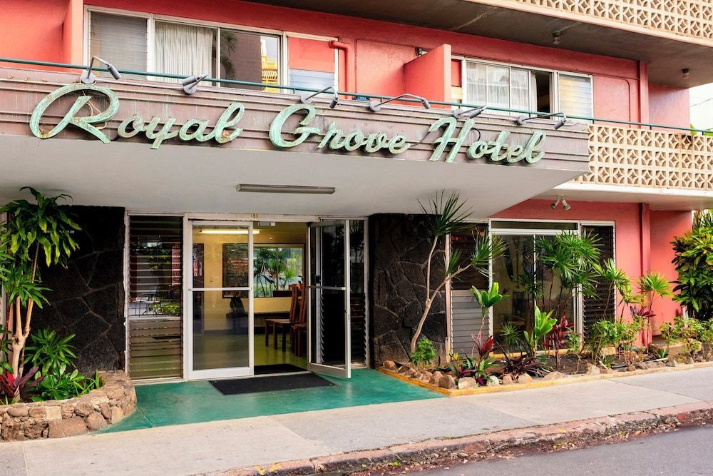 Royal Grove Waikiki 1