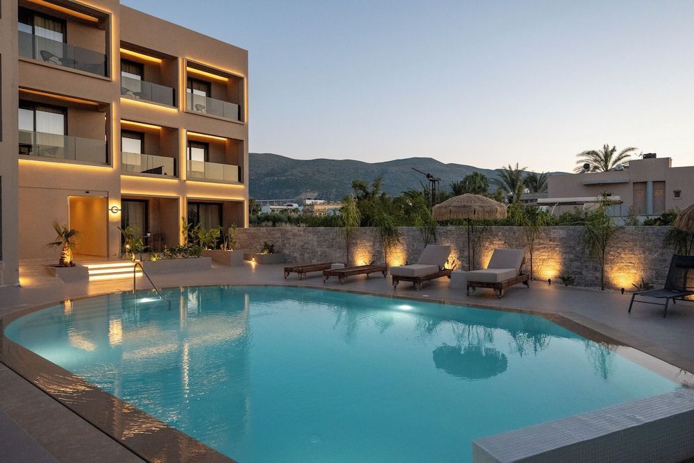 Stella Maria Hotel & Suites 1
