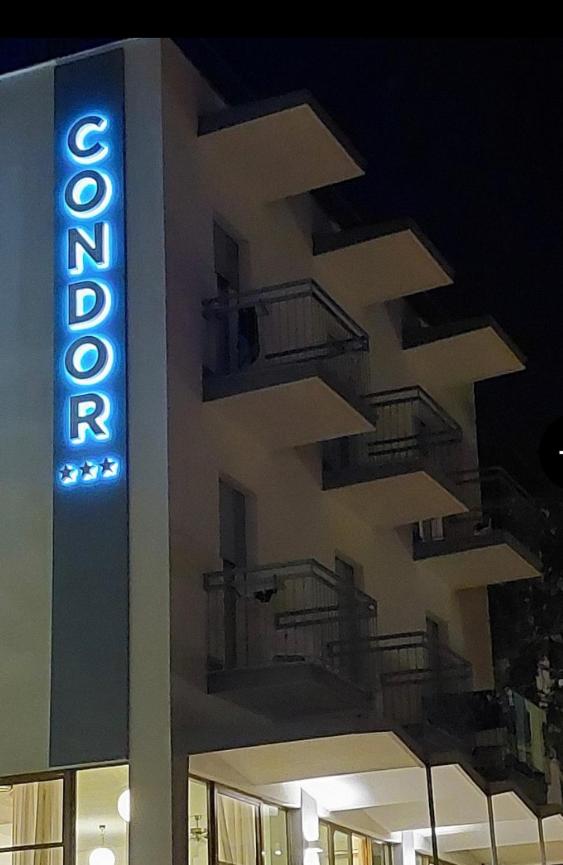 HOTEL CONDOR 2