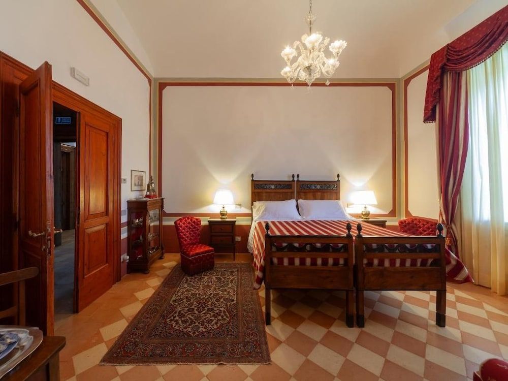 Borgo Storico Seghetti Panichi 2