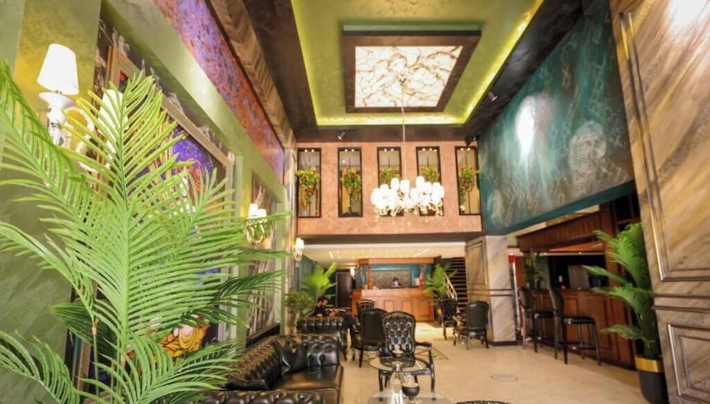 Royal Berk Hotel 1