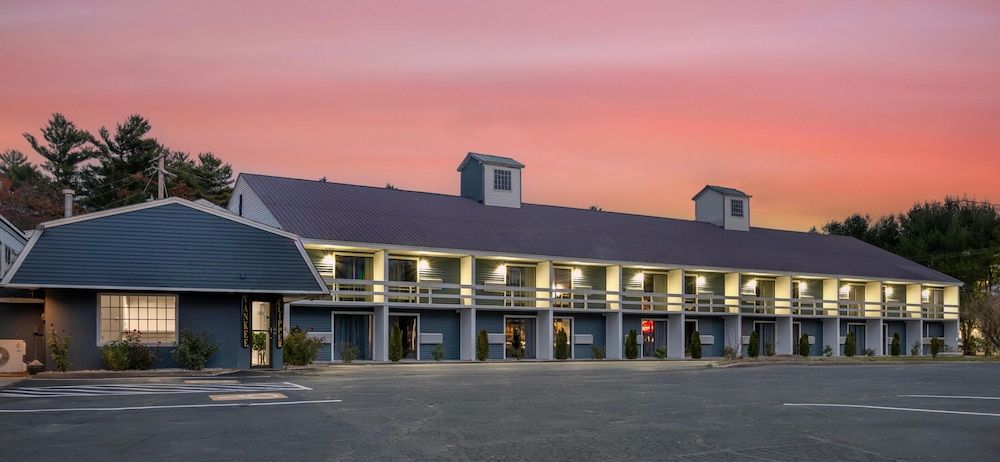 Yankee Clipper Inn, SureStay Collection by Best Western 1
