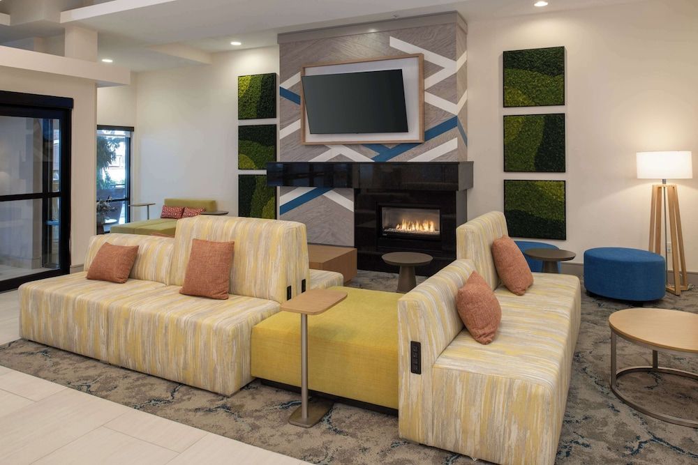 Hilton Garden Inn Tacoma Downtown 2