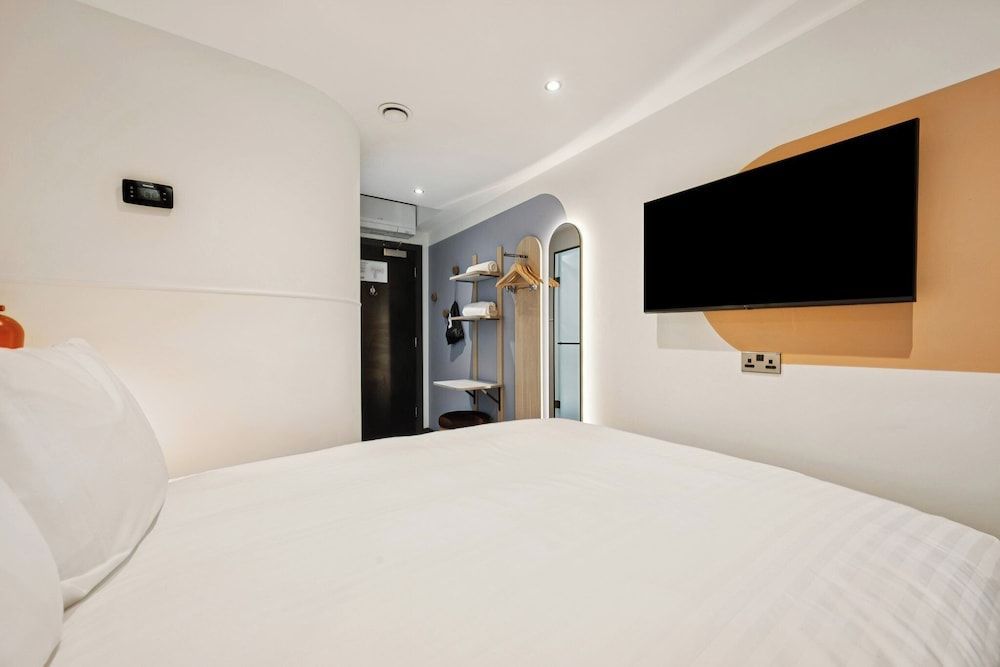 Garner Hotel Edinburgh - Haymarket by IHG 2