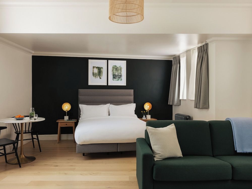 Numa London Chelsea Green 1