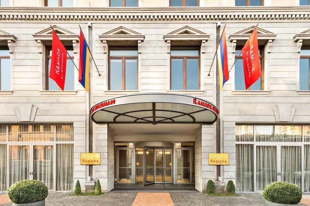 Ramada Hotel & Suites by Wyndham Yerevan 1