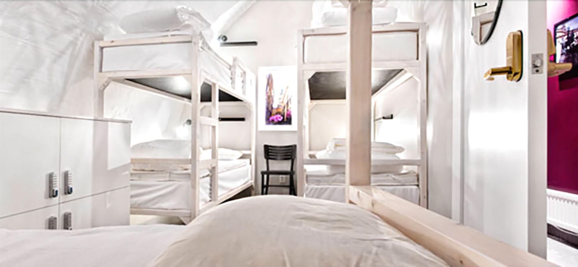 Ramilton Old Town Hostel 1