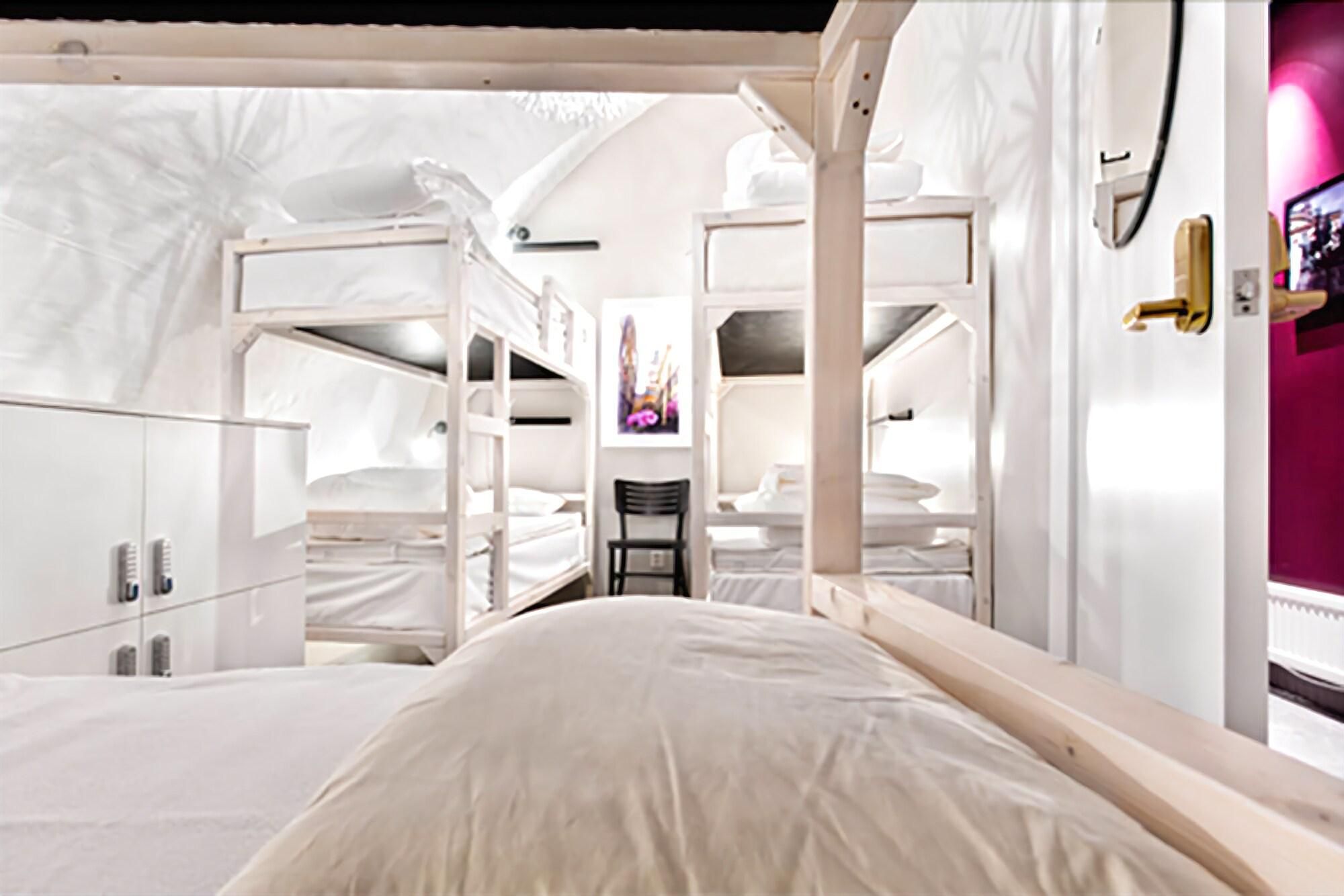 Ramilton Old Town Hostel 2