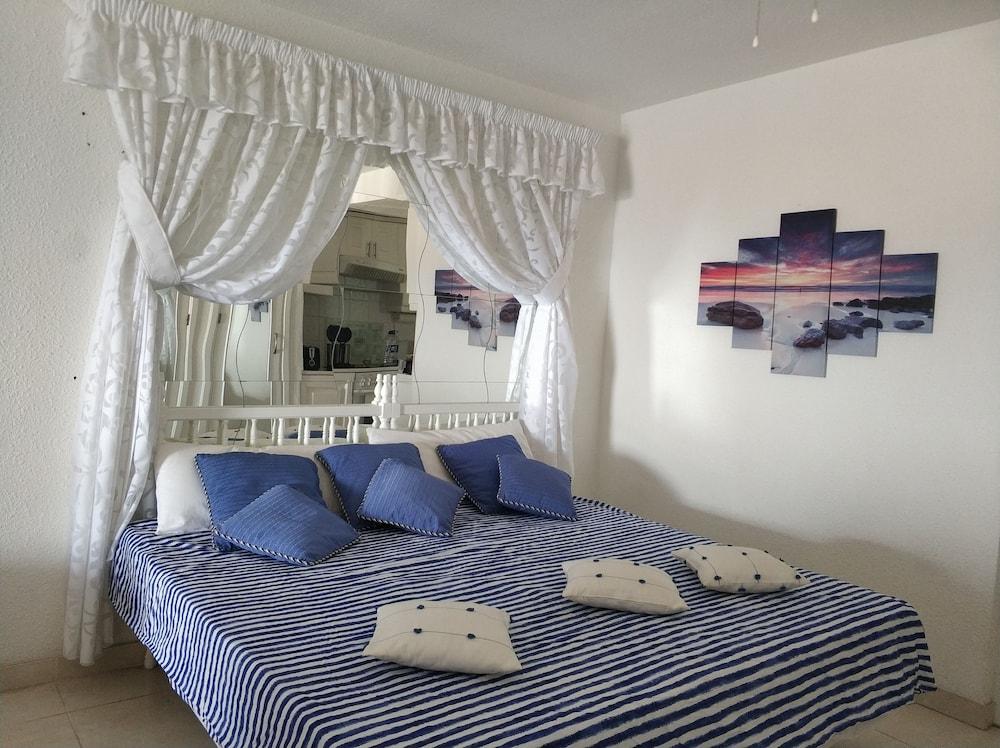 Los Cristianos port royal new 2
