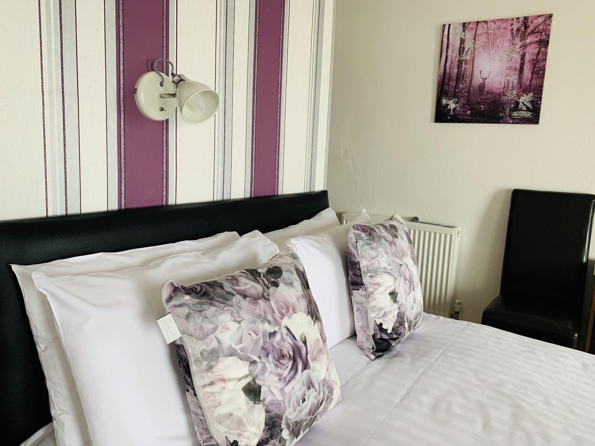 Four Oaks Hotel 1