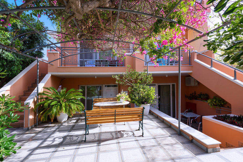 Hotel Poseidon 1