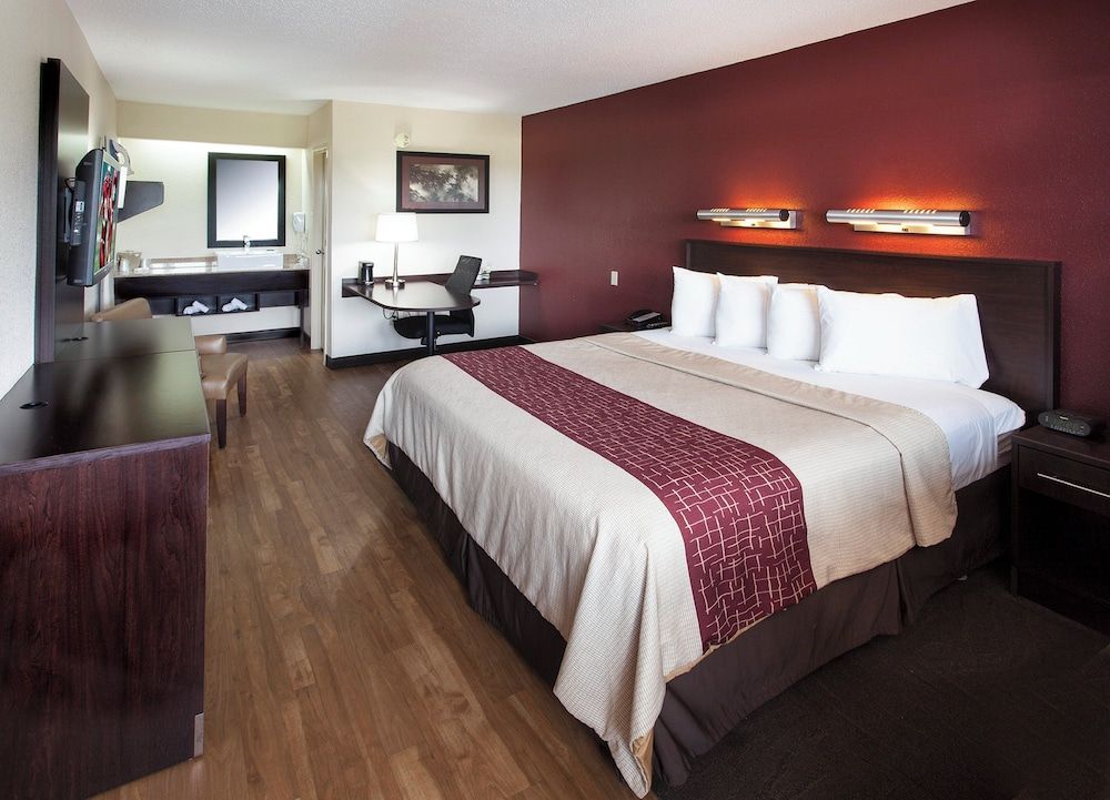 Red Roof Inn PLUS+ Philadelphia Airport 1