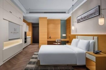 Grand Madison (Qingdao Wusi Square Sea View) 1