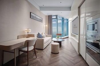 Grand Madison (Qingdao Wusi Square Sea View) 2