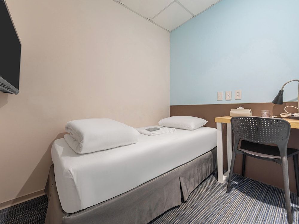 CHECK inn New Taipei LuZhou 2