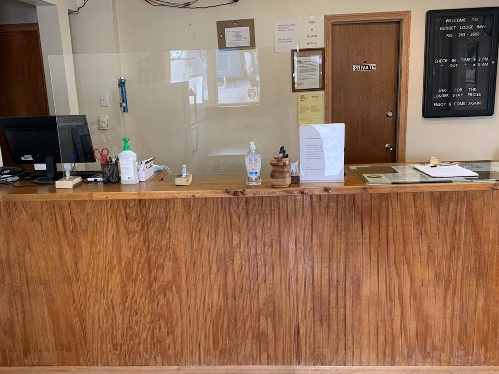 Budget Lodge Inn Abilene KS 2